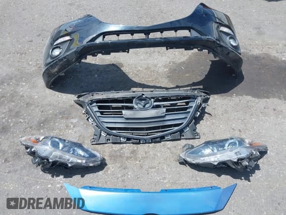 ✅ 2015 Mazda 3 i Grand Touring • VIN: 3MZBM1M79FM183492 • Lot: 42554418. Listed on IAAI with 58,781 mi. Free auction sales archive from the USA and detailed vehicle history report at DreamBid. Image 12.