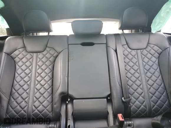 ✅ 2019 Audi SQ5 Prestige • VIN: WA1C4AFY8K2028246 • Lot: 68028115. Listed on Copart with 60,806 mi. Free auction sales archive from the USA and detailed vehicle history report at DreamBid. Image 10.