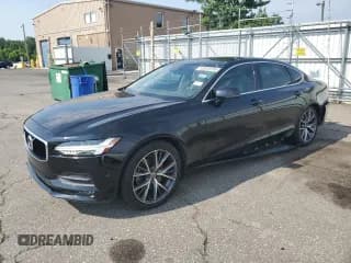 ✅ 2018 Volvo S90 Momentum • VIN: LVY982AK7JP008612 • Lot: 62818755. Listed on Copart with 64,846 mi. Free auction sales archive from the USA and detailed vehicle history report at DreamBid. Image 1.