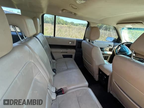 ✅ 2016 Ford Flex SEL • VIN: 2FMGK5C83GBA09724 • Lot: 53727905. Wystawiony na Copart z przebiegiem 188 103 mil. Bezpłatny archiwum sprzedaży aukcyjnych z USA i szczegółowy raport historii pojazdu na DreamBid. Zdjęcie 6.