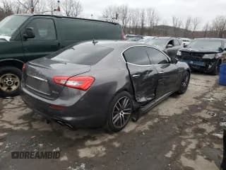 ✅ 2018 Maserati Ghibli S Q4 • VIN: ZAM57YTA8J1267284 • Лот: 71325292. Опубликован ранее на Copart с пробегом 40 107 миль. Бесплатный доступ к архиву аукционных продаж из США и подробный отчёт об истории автомобиля на DreamBid. Изображение 3.