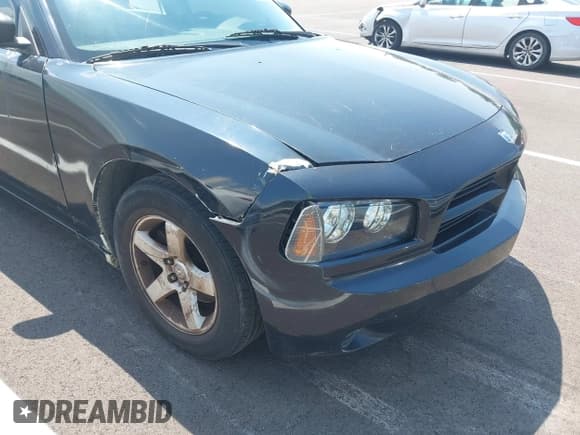 ✅ 2008 Dodge Charger • VIN: 2B3KA43G48H247004 • Лот: 42667001. Опубликован ранее на IAAI с пробегом 220 172 миль. Бесплатный доступ к архиву аукционных продаж из США и подробный отчёт об истории автомобиля на DreamBid. Изображение 6.