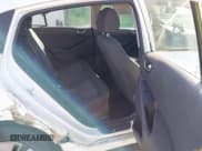 ✅ 2019 Hyundai Ioniq Blue • VIN: KMHC65LC2KU119660 • Lot: 41710680. Wystawiony na IAAI z przebiegiem 123 480 mil. Bezpłatny archiwum sprzedaży aukcyjnych z USA i szczegółowy raport historii pojazdu na DreamBid. Zdjęcie 8.