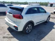 ✅ 2022 Kia Niro S • VIN: KNDCC3LG0N5129624 • Lot: 42315520. Wystawiony na IAAI z przebiegiem 40 600 mil. Bezpłatny archiwum sprzedaży aukcyjnych z USA i szczegółowy raport historii pojazdu na DreamBid. Zdjęcie 4.