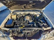 ✅ 2000 Lexus LX 470 • VIN: JT6HT00W6Y0116501 • Лот: 85179175. Опубликован ранее на Copart с пробегом 281 160 миль. Бесплатный доступ к архиву аукционных продаж из США и подробный отчёт об истории автомобиля на DreamBid. Изображение 12.