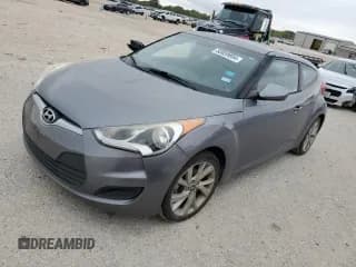 ✅ 2016 Hyundai Veloster • VIN: KMHTC6AD4GU275023 • Lot: 80059894. Wystawiony na Copart z przebiegiem 69 738 mil. Bezpłatny archiwum sprzedaży aukcyjnych z USA i szczegółowy raport historii pojazdu na DreamBid. Zdjęcie 1.