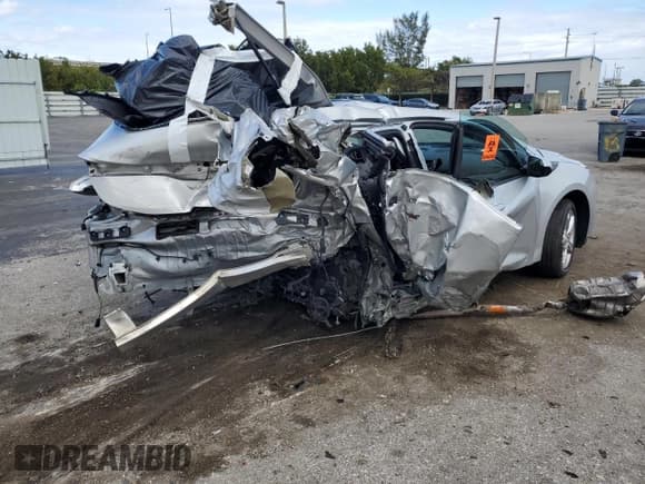 ✅ 2018 Chevrolet Volt LT • VIN: 1G1RC6S51JU132262 • Lot: 44316424. Wystawiony na Copart z przebiegiem Nie podano. Bezpłatny archiwum sprzedaży aukcyjnych z USA i szczegółowy raport historii pojazdu na DreamBid. Zdjęcie 3.
