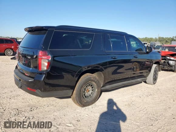 ✅ 2024 Chevrolet Suburban RST • VIN: 1GNSCEKD9RR229970 • Лот: 92583175. Опубликован ранее на Copart с пробегом 59 922 миль. Бесплатный доступ к архиву аукционных продаж из США и подробный отчёт об истории автомобиля на DreamBid. Изображение 3.