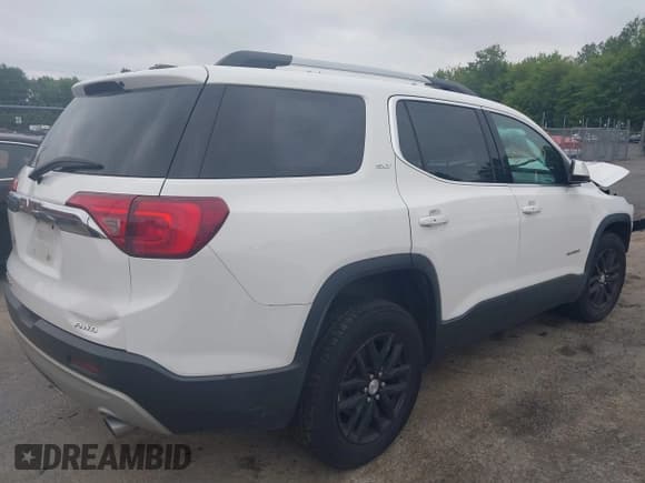 ✅ 2018 GMC Acadia SLT • VIN: 1GKKNULS5JZ249149 • Lot: 42453033. Listed on IAAI with 118,597 mi. Free auction sales archive from the USA and detailed vehicle history report at DreamBid. Image 4.