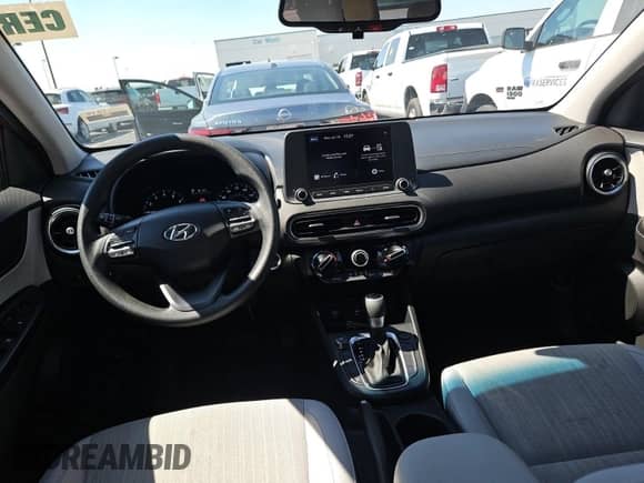 2023 Hyundai Kona SEL с VIN KM8K62AB1PU026205, выставлен на аукционе IAAI как лот 42796455 с пробегом 33 298 миль миль и . История ставок и продаж доступна на DreamBid. Изображение 1.