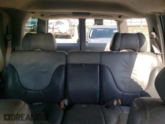 ✅ 2000 GMC Denali • VIN: 1GKEK13R2YR138523 • Lot: 77609804. Listed on Copart with 203,514 mi. Free auction sales archive from the USA and detailed vehicle history report at DreamBid. Image 10.