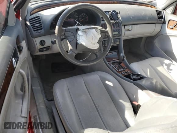 ✅ 2002 Mercedes-Benz CLK 320/430 • VIN: WDBLK65G82T112271 • Lot: 82041535. Wystawiony na Copart z przebiegiem 159 187 mil. Bezpłatny archiwum sprzedaży aukcyjnych z USA i szczegółowy raport historii pojazdu na DreamBid. Zdjęcie 8.