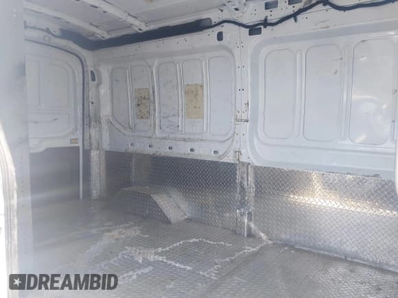 ✅ 2016 Ford Transit Cargo • VIN: 1FTYE2CG6GKA04769 • Лот: 42540728. Опубликован ранее на IAAI с пробегом 128 502 миль. Бесплатный доступ к архиву аукционных продаж из США и подробный отчёт об истории автомобиля на DreamBid. Изображение 8.