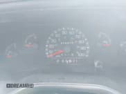 ✅ 2002 Ford Econoline Passenger XL • VIN: 1FBSS31L72HA71329 • Лот: 42448458. Опубликован ранее на IAAI с пробегом 378 078 миль. Бесплатный доступ к архиву аукционных продаж из США и подробный отчёт об истории автомобиля на DreamBid. Изображение 7.