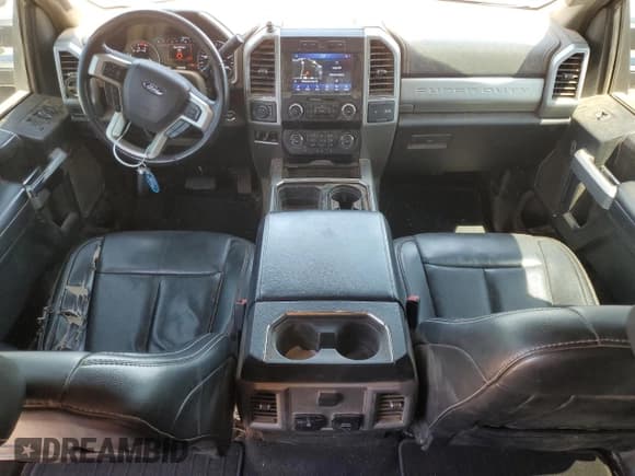 ✅ 2021 Ford F-350 XL • VIN: 1FT8W3BT1MEC69708 • Lot: 56928725. Wystawiony na Copart z przebiegiem 106 637 mil. Bezpłatny archiwum sprzedaży aukcyjnych z USA i szczegółowy raport historii pojazdu na DreamBid. Zdjęcie 8.