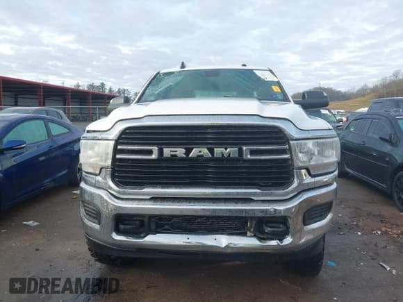 ✅ 2019 Ram 2500 Big Horn • VIN: 3C6UR5DL2KG544594 • Lot: 41026673. Listed on IAAI with 84,794 mi. Free auction sales archive from the USA and detailed vehicle history report at DreamBid. Image 12.