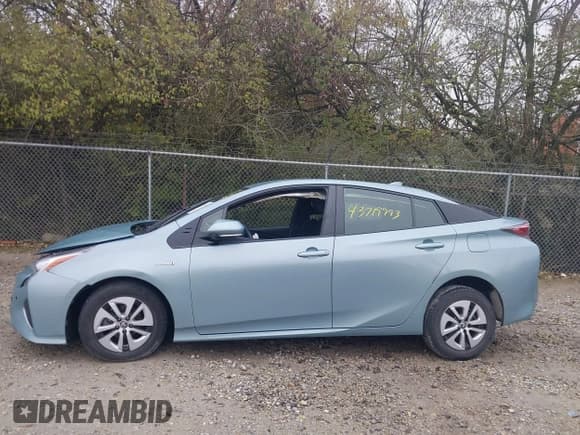 ✅ 2018 Toyota Prius Two • VIN: JTDKBRFU3J3057696 • Лот: 43719993. Опубликован ранее на IAAI с пробегом 74 851 миль. Бесплатный доступ к архиву аукционных продаж из США и подробный отчёт об истории автомобиля на DreamBid. Изображение 14.