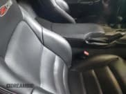 ✅ 2006 Chevrolet Corvette • VIN: 1G1YY25E865116420 • Lot: 56857535. Wystawiony na Copart z przebiegiem 52 345 mil. Bezpłatny archiwum sprzedaży aukcyjnych z USA i szczegółowy raport historii pojazdu na DreamBid. Zdjęcie 10.