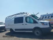 ✅ 2021 Ford Transit Cargo • VIN: 1FTBR3X87MKA58953 • Lot: 43199842. Wystawiony na IAAI z przebiegiem 44 360 mil. Bezpłatny archiwum sprzedaży aukcyjnych z USA i szczegółowy raport historii pojazdu na DreamBid. Zdjęcie 13.