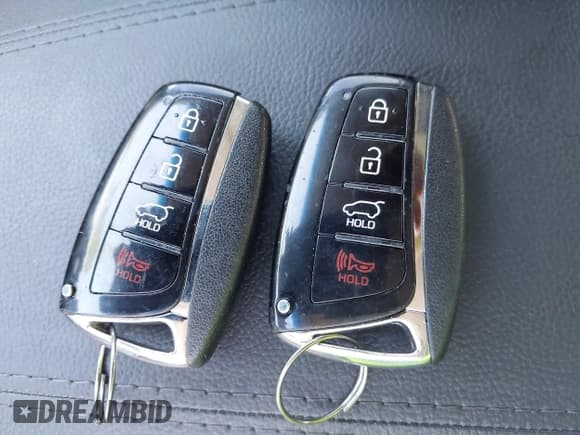 ✅ 2017 Hyundai Santa Fe Ultimate • VIN: 5XYZW4LA7HG407577 • Lot: 42429017. Listed on IAAI with 149,674 mi. Free auction sales archive from the USA and detailed vehicle history report at DreamBid. Image 11.