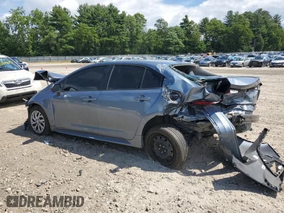 ✅ 2021 Toyota Corolla LE • VIN: 5YFEPMAE8MP187258 • Lot: 63089675. Wystawiony na Copart z przebiegiem 88 668 mil. Bezpłatny archiwum sprzedaży aukcyjnych z USA i szczegółowy raport historii pojazdu na DreamBid. Zdjęcie 2.