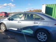 ✅ 2021 Toyota Corolla LE • VIN: JTDEPMAE8MJ151509 • Lot: 43643046. Listed on IAAI with 95,311 mi. Free auction sales archive from the USA and detailed vehicle history report at DreamBid. Image 15.