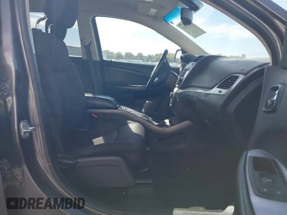 ✅ 2015 Dodge Journey SXT • VIN: 3C4PDCBG9FT695122 • Lot: 43613317. Wystawiony na IAAI z przebiegiem 181 956 mil. Bezpłatny archiwum sprzedaży aukcyjnych z USA i szczegółowy raport historii pojazdu na DreamBid. Zdjęcie 5.