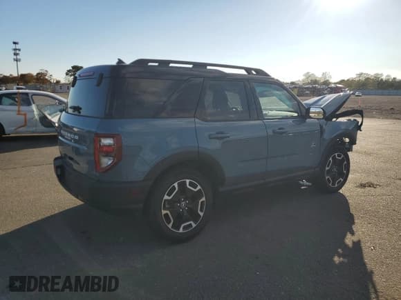 ✅ 2023 Ford Bronco Sport Outer Banks • VIN: 3FMCR9C67PRD96568 • Лот: 87303045. Опубликован ранее на Copart с пробегом 9 893 миль. Бесплатный доступ к архиву аукционных продаж из США и подробный отчёт об истории автомобиля на DreamBid. Изображение 3.