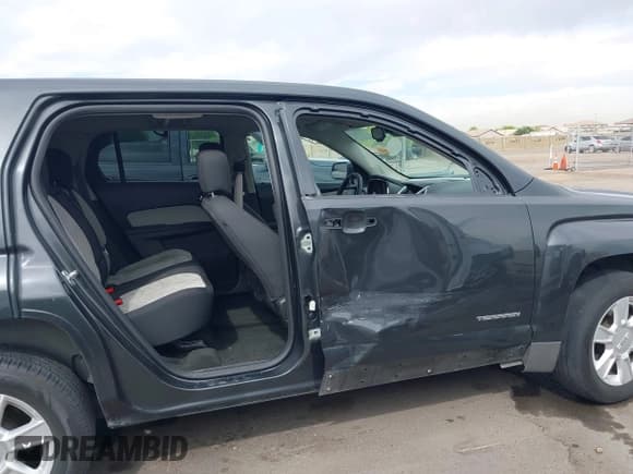 ✅ 2013 GMC Terrain SLE • VIN: 2GKFLREK2D6319613 • Lot: 42021866. Listed on IAAI with 109,682 mi. Free auction sales archive from the USA and detailed vehicle history report at DreamBid. Image 14.