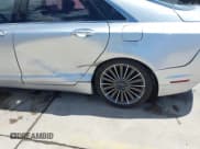 ✅ 2016 Lincoln MKZ Hybrid • VIN: 3LN6L2LU6GR628260 • Lot: 42614429. Wystawiony na IAAI z przebiegiem 96 455 mil. Bezpłatny archiwum sprzedaży aukcyjnych z USA i szczegółowy raport historii pojazdu na DreamBid. Zdjęcie 17.