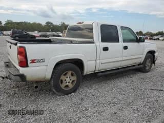 ✅ 2006 Chevrolet Silverado 1500 LT1 • VIN: 2GCEK13T261177061 • Лот: 74269704. Опубликован ранее на Copart с пробегом 325 452 миль. Бесплатный доступ к архиву аукционных продаж из США и подробный отчёт об истории автомобиля на DreamBid. Изображение 3.