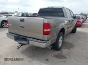 ✅ 2005 Ford F-150 XLT • VIN: 1FTPW12575KE01729 • Lot: 43741532. Wystawiony na IAAI z przebiegiem 419 997 mil. Bezpłatny archiwum sprzedaży aukcyjnych z USA i szczegółowy raport historii pojazdu na DreamBid. Zdjęcie 4.