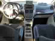 2013 Dodge Grand Caravan SE с VIN 2C4RDGBG3DR652637, выставлен на аукционе Copart как лот 84430715 с пробегом 183 130 миль миль и Списание • Salvage title. История ставок и продаж доступна на DreamBid. Изображение 8.