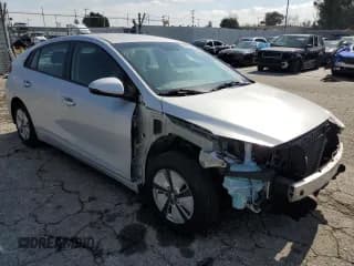 ✅ 2017 Hyundai Ioniq Blue • VIN: KMHC65LC4HU039513 • Lot: 44411035. Wystawiony na Copart z przebiegiem 125 935 mil. Bezpłatny archiwum sprzedaży aukcyjnych z USA i szczegółowy raport historii pojazdu na DreamBid. Zdjęcie 4.