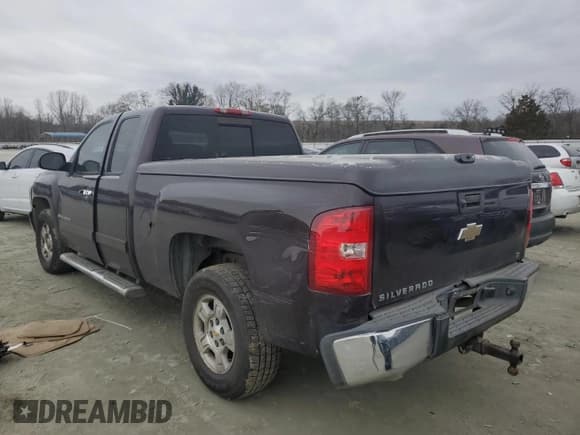 ✅ 2008 Chevrolet Silverado 1500 2LT • VIN: 2GCEC19J181266349 • Lot: 43230045. Wystawiony na Copart z przebiegiem 204 540 mil. Bezpłatny archiwum sprzedaży aukcyjnych z USA i szczegółowy raport historii pojazdu na DreamBid. Zdjęcie 2.