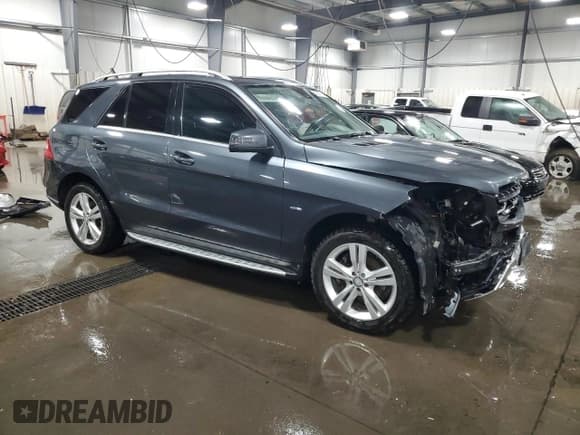 ✅ 2012 Mercedes-Benz M 350 • VIN: 4JGDA5HB8CA065092 • Lot: 90644735. Listed on Copart with 182,517 mi. Free auction sales archive from the USA and detailed vehicle history report at DreamBid. Image 4.