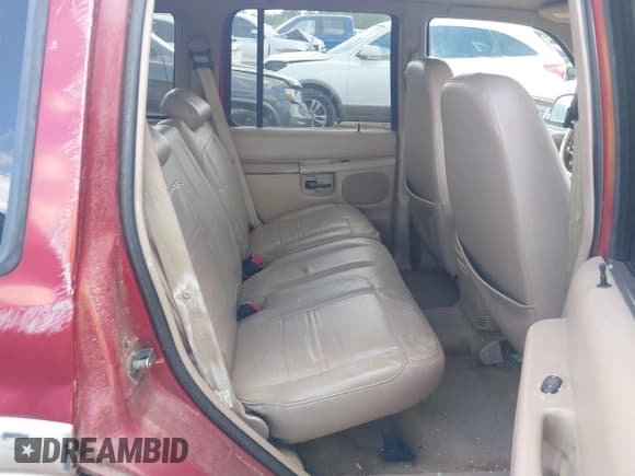 ✅ 2000 Ford Explorer Eddie Bauer • VIN: 1FMZU74E1YZA95651 • Lot: 42255311. Wystawiony na IAAI z przebiegiem 199 209 mil. Bezpłatny archiwum sprzedaży aukcyjnych z USA i szczegółowy raport historii pojazdu na DreamBid. Zdjęcie 8.