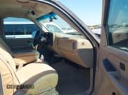 ✅ 2005 Chevrolet Silverado 2500HD LS • VIN: 1GCHK23215F924327 • Lot: 43340287. Wystawiony na IAAI z przebiegiem 320 775 mil. Bezpłatny archiwum sprzedaży aukcyjnych z USA i szczegółowy raport historii pojazdu na DreamBid. Zdjęcie 5.