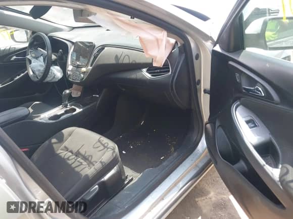 2020 Chevrolet Malibu LT с VIN 1G1ZD5ST6LF043607, выставлен на аукционе IAAI как лот 42652701 с пробегом 73 597 миль миль и . История ставок и продаж доступна на DreamBid. Изображение 5.