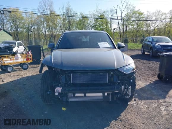 ✅ 2024 Audi Q5 S line Premium Plus • VIN: WA1E2AFY1R2128648 • Lot: 42140811. Wystawiony na IAAI z przebiegiem 1 940 mil. Bezpłatny archiwum sprzedaży aukcyjnych z USA i szczegółowy raport historii pojazdu na DreamBid. Zdjęcie 13.