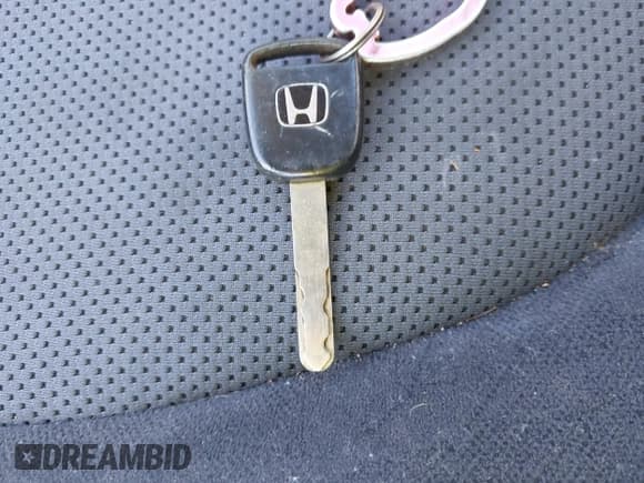 ✅ 2008 Honda Fit • VIN: JHMGD38458S058163 • Lot: 43578727. Listed on IAAI with 154,021 mi. Free auction sales archive from the USA and detailed vehicle history report at DreamBid. Image 11.