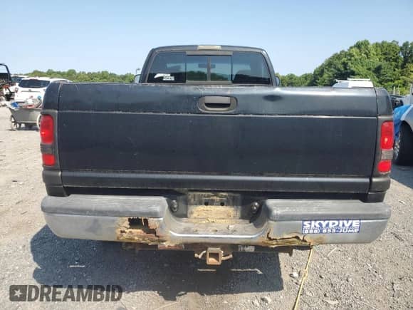 1998 Dodge 1500 z VIN 1B7HF16Y2WS577923, wystawiony jako Copart lot #67905705 z przebiegiem 145 459 mil mil oraz Czysty tytuł • Clean title. Historia ofert i sprzedaży dostępna na DreamBid. Obrazek 10.