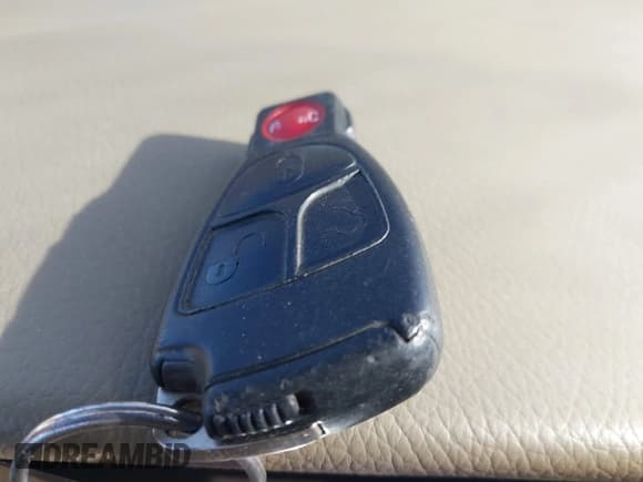 ✅ 2001 Mercedes-Benz E 320 • VIN: WDBJF65J01B222081 • Лот: 43787442. Опубликован ранее на IAAI с пробегом 152 876 миль. Бесплатный доступ к архиву аукционных продаж из США и подробный отчёт об истории автомобиля на DreamBid. Изображение 11.