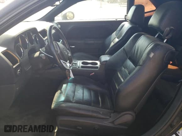 ✅ 2012 Dodge Challenger R/T • VIN: 2C3CDYBTXCH176355 • Lot: 75963994. Wystawiony na Copart z przebiegiem 184 562 mil. Bezpłatny archiwum sprzedaży aukcyjnych z USA i szczegółowy raport historii pojazdu na DreamBid. Zdjęcie 7.