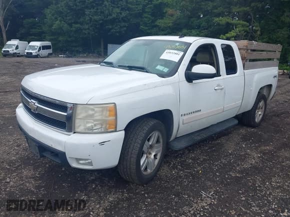 ✅ 2007 Chevrolet Silverado 1500 1LT • VIN: 1GCEK19087Z563778 • Lot: 43032881. Listed on IAAI with 286,737 mi. Free auction sales archive from the USA and detailed vehicle history report at DreamBid. Image 18.