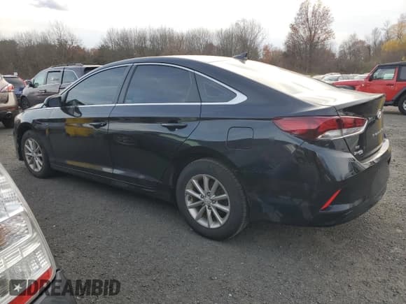 ✅ 2019 Hyundai Sonata SE • VIN: 5NPE24AF2KH818698 • Лот: 91850975. Опубликован ранее на Copart с пробегом 140 928 миль. Бесплатный доступ к архиву аукционных продаж из США и подробный отчёт об истории автомобиля на DreamBid. Изображение 2.