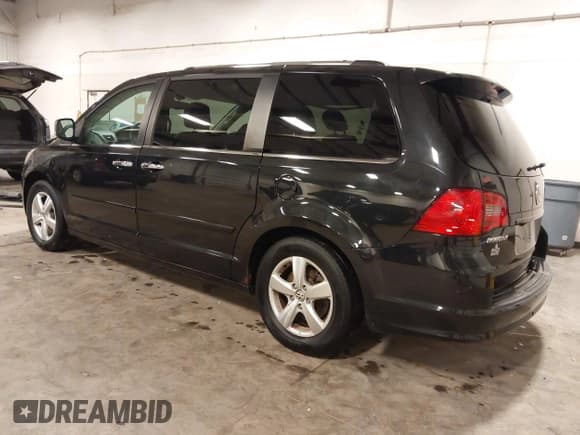 ✅ 2012 Volkswagen Routan • VIN: 2C4RVADG4CR164917 • Лот: 42652913. Опубликован ранее на IAAI с пробегом 175 726 миль. Бесплатный доступ к архиву аукционных продаж из США и подробный отчёт об истории автомобиля на DreamBid. Изображение 3.
