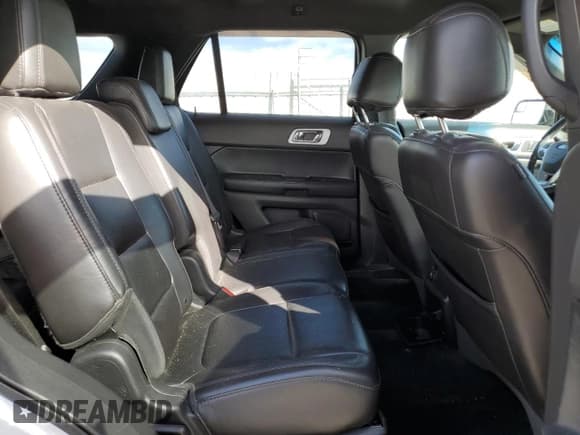 ✅ 2013 Ford Explorer XLT • VIN: 1FM5K8D83DGC71089 • Lot: 57582015. Wystawiony na Copart z przebiegiem 107 111 mil. Bezpłatny archiwum sprzedaży aukcyjnych z USA i szczegółowy raport historii pojazdu na DreamBid. Zdjęcie 11.