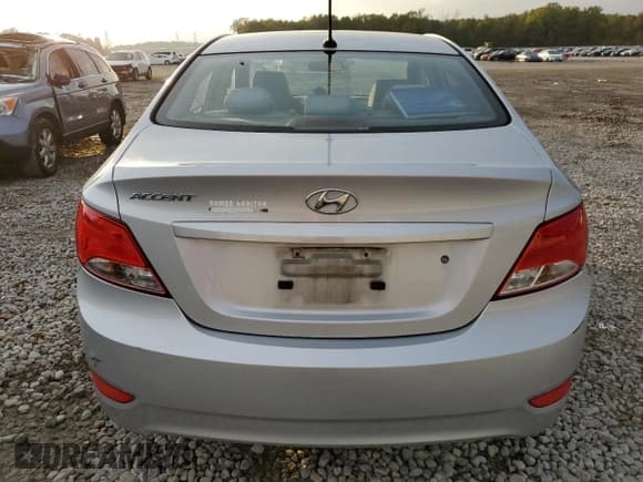 ✅ 2017 Hyundai Accent SE • VIN: KMHCT4AE3HU209951 • Лот: 80110514. Опубликован ранее на Copart с пробегом 109 489 миль. Бесплатный доступ к архиву аукционных продаж из США и подробный отчёт об истории автомобиля на DreamBid. Изображение 6.