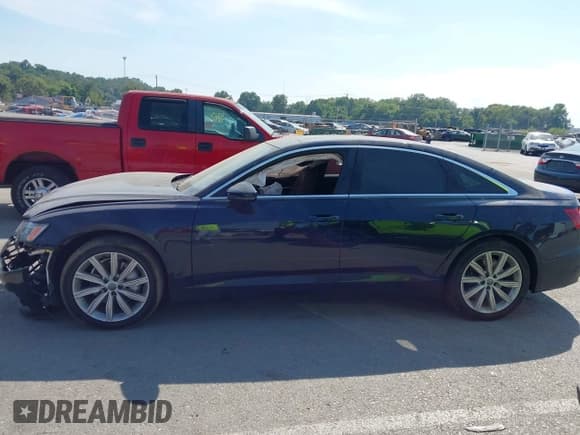 ✅ 2020 Audi A6 Premium Plus • VIN: WAUE8AF21LN089370 • Лот: 43204968. Опубликован ранее на IAAI с пробегом 81 906 миль. Бесплатный доступ к архиву аукционных продаж из США и подробный отчёт об истории автомобиля на DreamBid. Изображение 14.